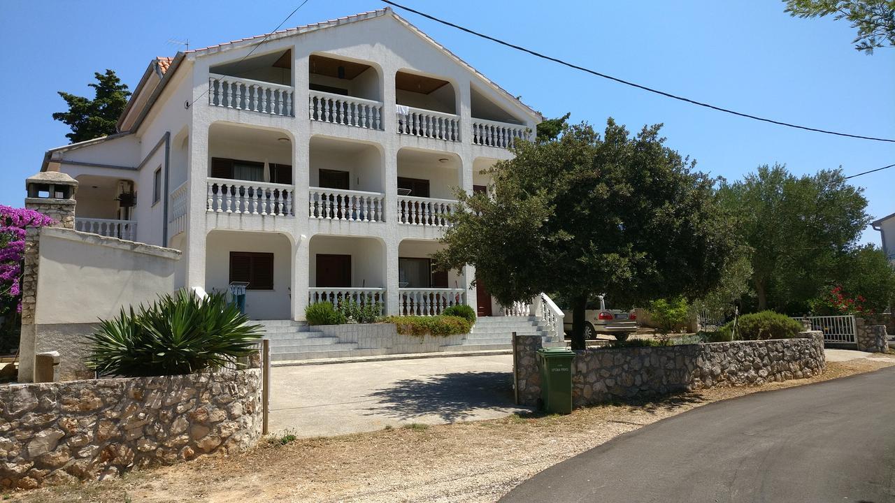 Apartments Antolkovic Ugljan Exterior foto